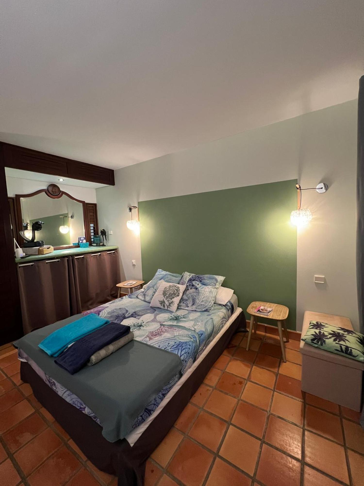 Ananas Premium - Sejour Detente T2 Vue Mer Avec Balcon Prive A Tartane Trinite  Esterno foto